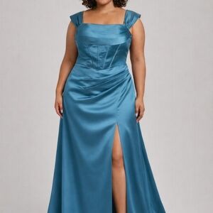 Elegant Blue Evening Gown